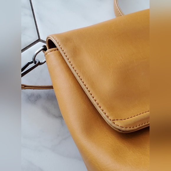 Matt and Nat Vintage Reiti Vegan Satchel - Picture 11 of 16